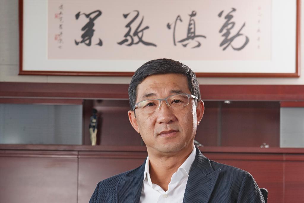 鹤壁天海集团董事长 AD6B3678BE321BF9BB1B70705CE_675A4EB4_E77D.jpg